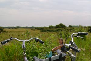 Fietsend de omgeving verkennen met de routes die voor u klaar liggen. Foto(c)Sabina Jongejan