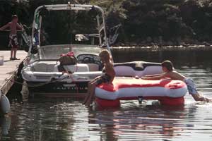 Op het Grevelingenmeer wordt veel aan watersport gedaan