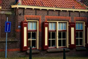 Nostalgisch gebouw in Middelharnis. Foto(c)Joop Grootenboer